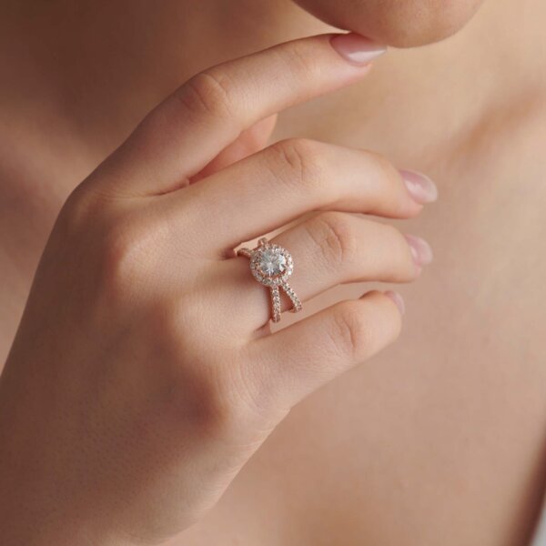 Lab Grown/ CVD Diamond Engagement Ring for Women