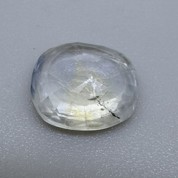 Natural 4.60 Carat Ceylon Yellow Sapphire Pitambari Gemstone