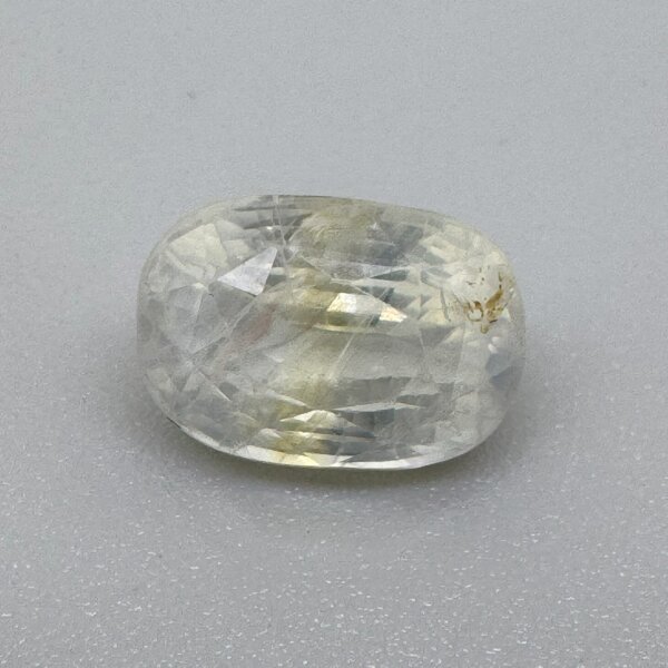 Natural 5.01 Carat Ceylon Yellow Sapphire Pitambari Gemstone