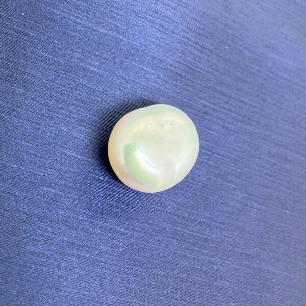 Natural 6.32 Carat/ 7.32 Ratti Venezuela Pearl Gemstone