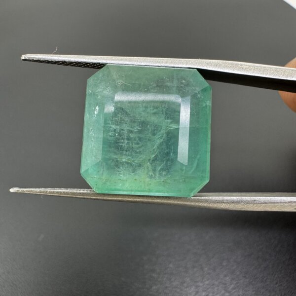 Natural Zambian 13.66 Carat/ 15.18 Ratti Emerald Gemstone