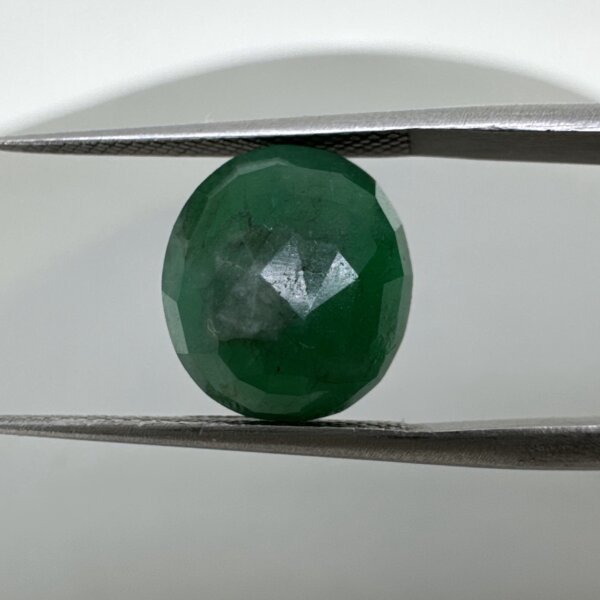 Natural Zambian 5.07 Carat/ 5.63 Ratti Emerald Gemstone