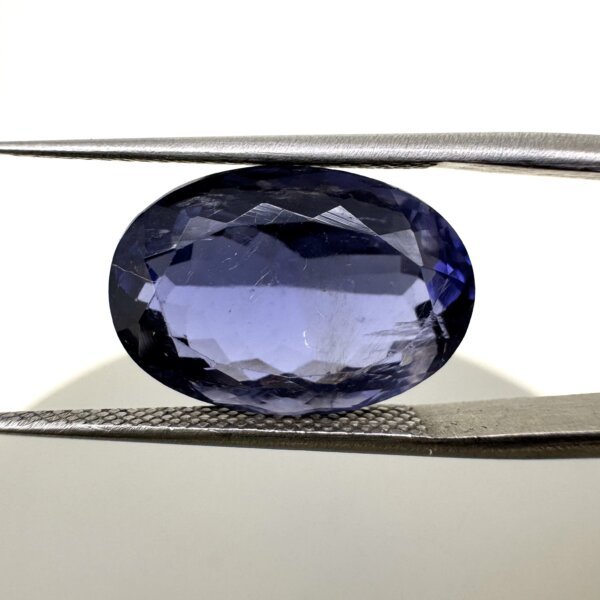 Natural 8.45 Carat/ 9.37 Ratti Loose Iolite Gemstone