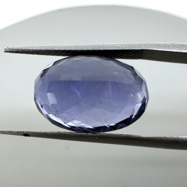 Natural 8.45 Carat/ 9.37 Ratti Loose Iolite Gemstone