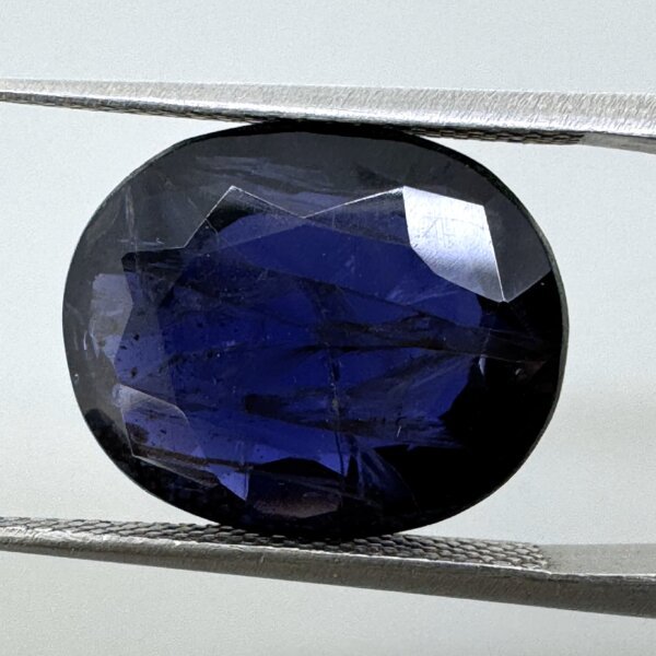 Natural 8.82 Carat/ 9.79 Ratti Loose Iolite Gemstone