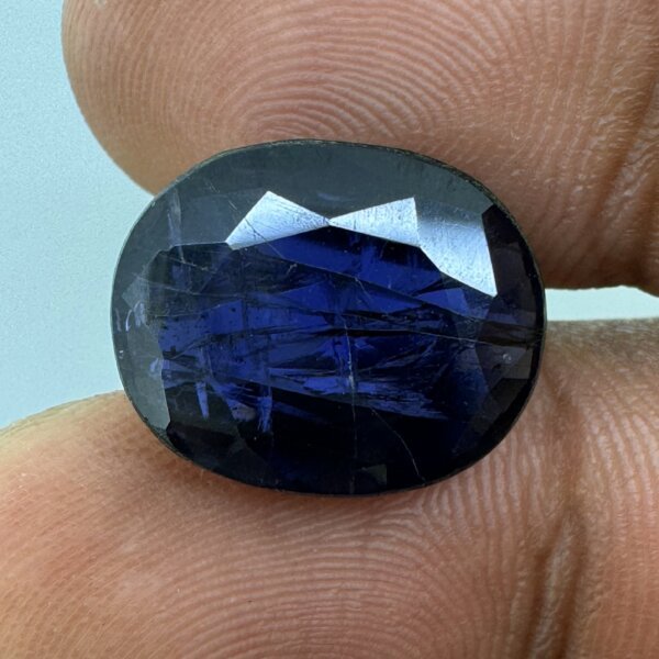 Natural 8.82 Carat/ 9.79 Ratti Loose Iolite Gemstone