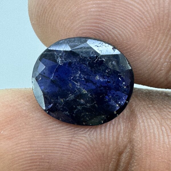 Natural 5.33 Carat/ 5.91 Ratti Loose Iolite Gemstone