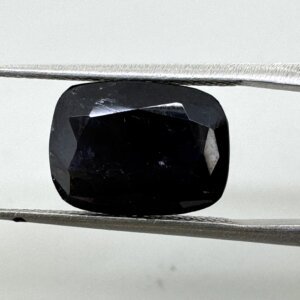 Natural 5.28 Carat/ 5.86 Ratti Loose Iolite Gemstone