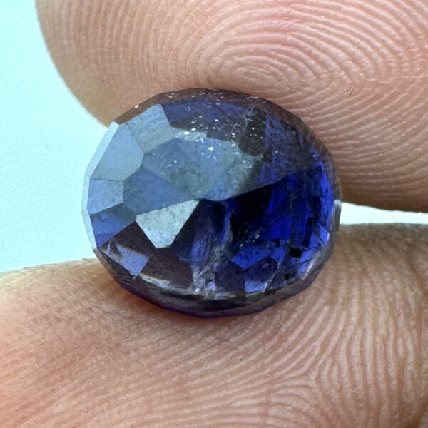 Natural 4.37 Carat/ 4.85 Ratti Loose Iolite Gemstone