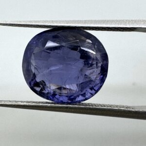 Natural 5.29 Carat/ 5.87 Ratti Loose Iolite Gemstone