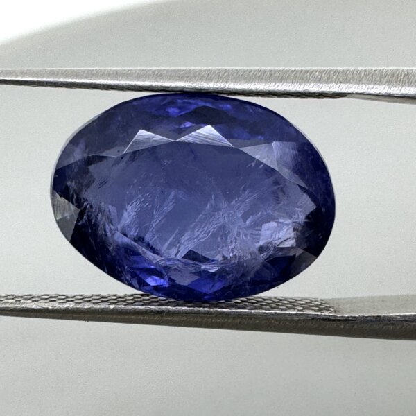 Natural 6.05 Carat/ 6.71 Ratti Loose Iolite Gemstone