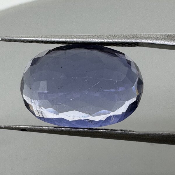 Natural 7.56 Carat/ 8.39 Ratti Loose Iolite Gemstone