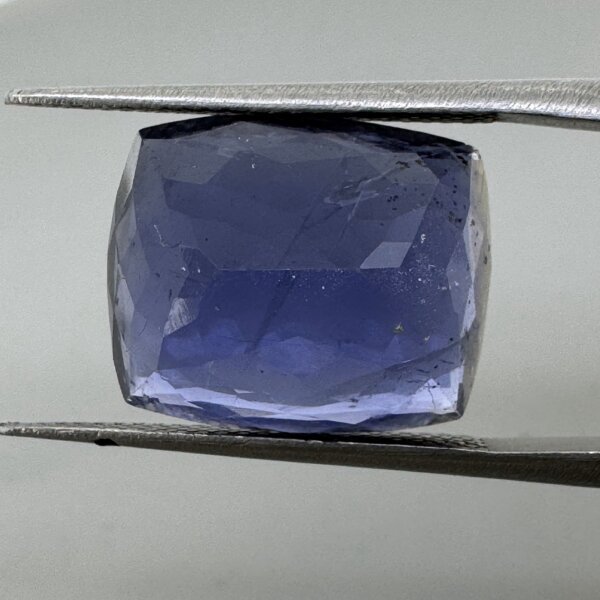 Natural 9.52 Carat/ 10.56 Ratti Loose Iolite Gemstone