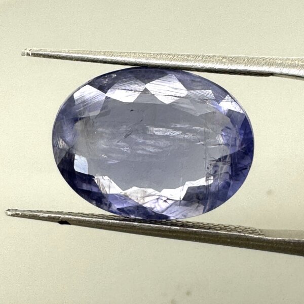 Natural 7.35 Carat/ 8.15 Ratti Loose Iolite Gemstone