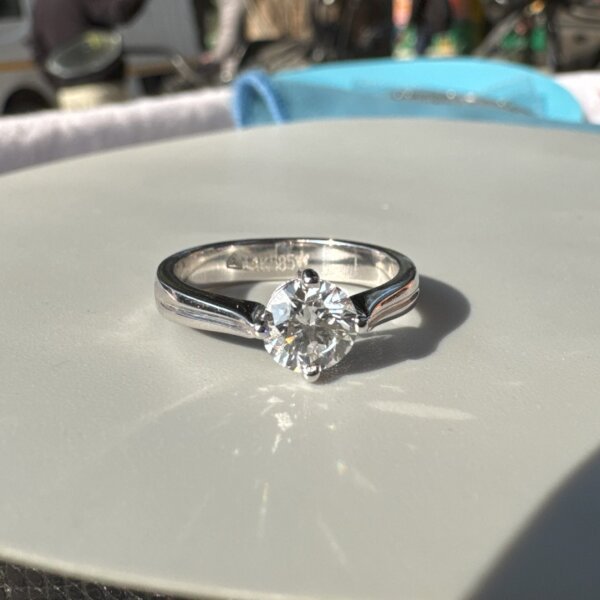 Round Lab Grown Diamond/ CVD Diamond Engagement Ring