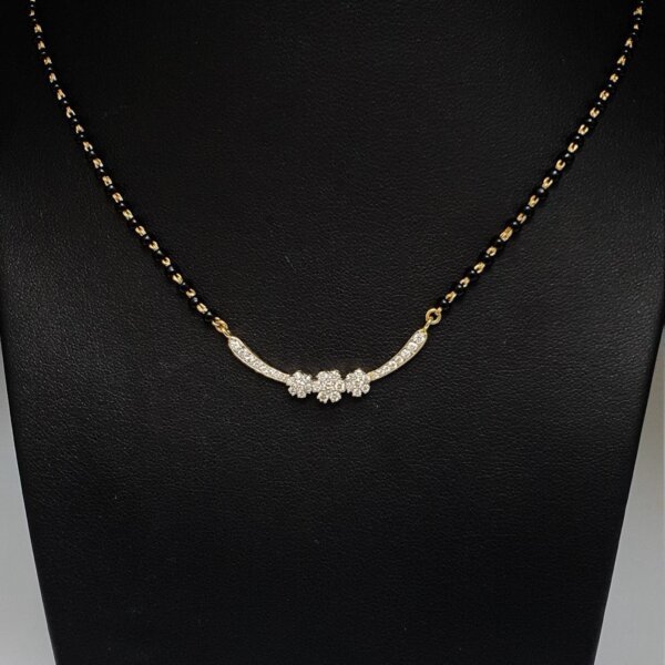 Gold and CVD Diamond Three-Flower Mangalsutra