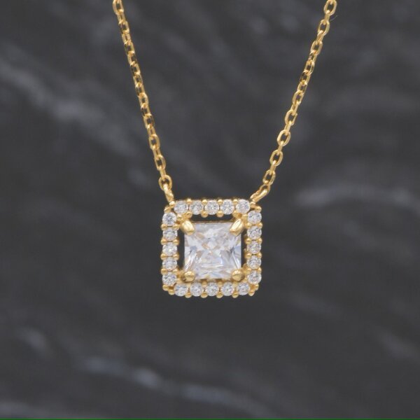 Minimalist Princess CVD Diamond Pendant in Gold