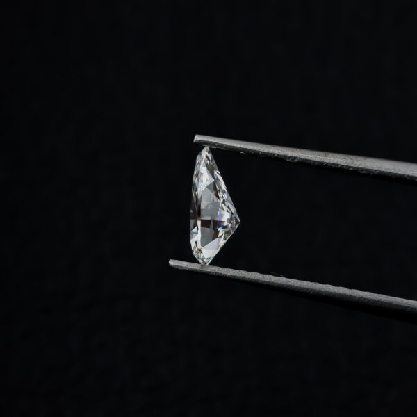 IGI Certified Pear Cut 1-5 Carat Lab Grown Diamond/ CVD Diamond