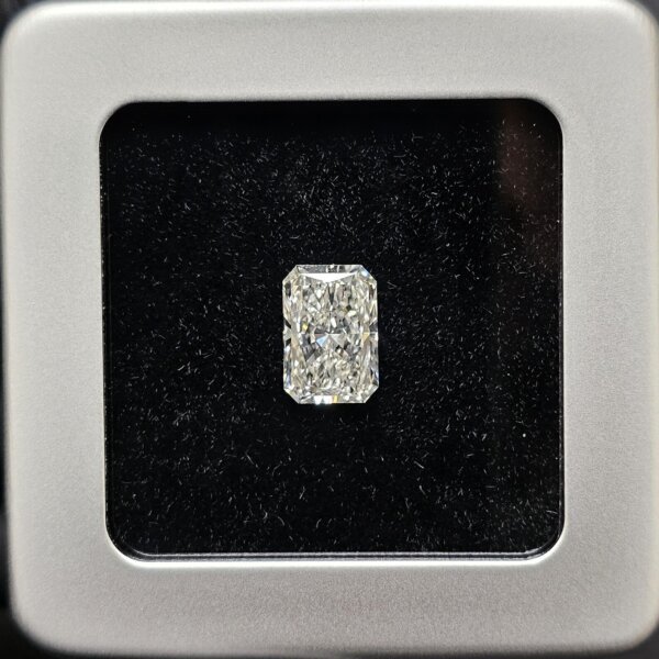 IGI Certified Round Cut 1-5 Carat Lab Grown Diamond/ CVD Diamond