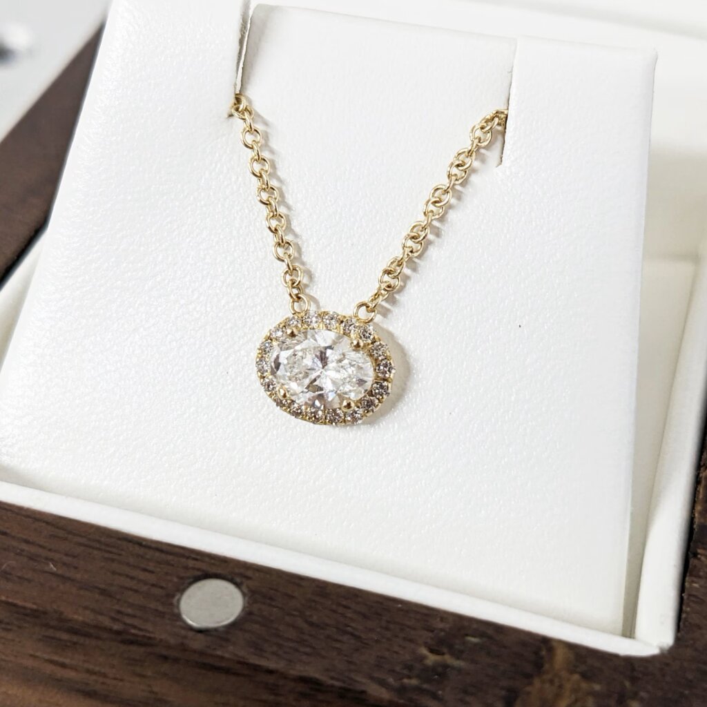 Horizontal Oval Halo CVD Diamond Pendant in Gold