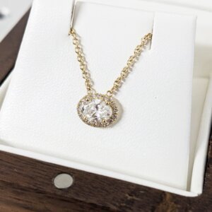 Horizontal Oval Halo CVD Diamond Pendant in Gold