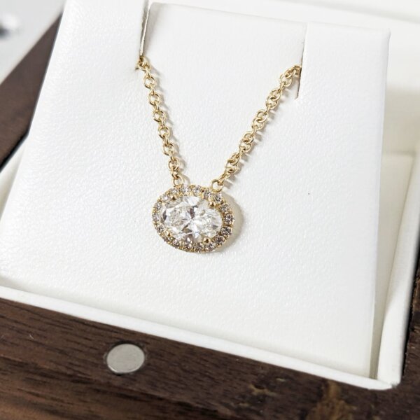 Horizontal Oval Halo CVD Diamond Pendant in Gold