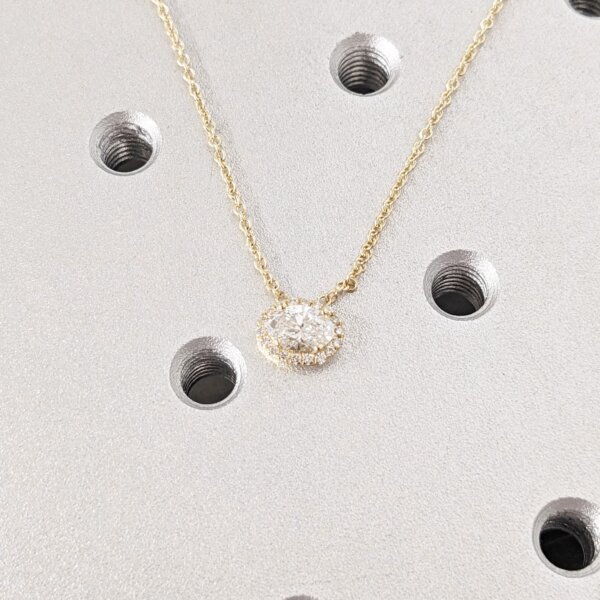 Horizontal Oval Halo CVD Diamond Pendant in Gold