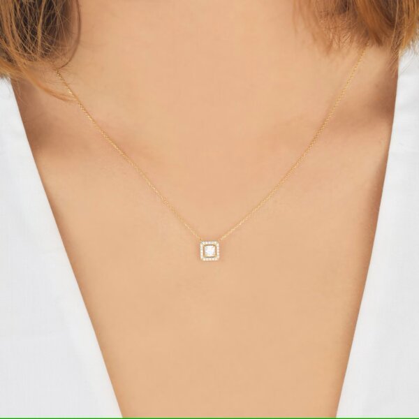 Minimalist Princess CVD Diamond Pendant in Gold