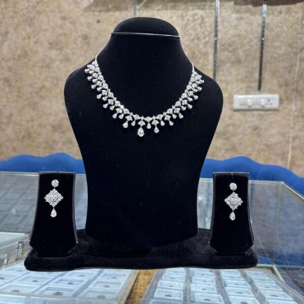 Bridal CVD Diamond Necklace Set with Teardrop Design