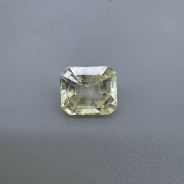 7.20 Carat/ 8.00 Ratti Ceylon Yellow Sapphire/ Pukhraj Gemstone