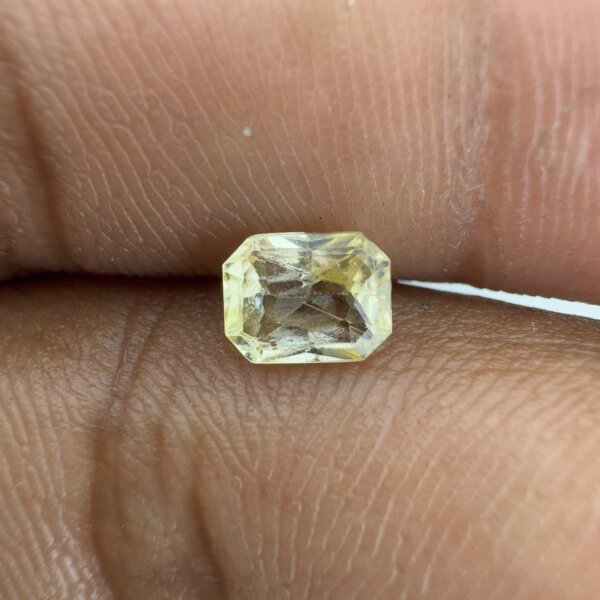 1.06 Carat/ 1.17 Ratti Natural Yellow Sapphire/ Pukhraj Gemstone