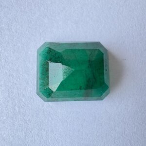 5.90 Carat/ 6.55 Ratti Natural Zambian Emerald/ Panna Gemstone
