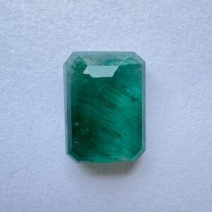 9.86 Carat/ 10.96 Ratti Natural Zambian Emerald/ Panna Gemstone