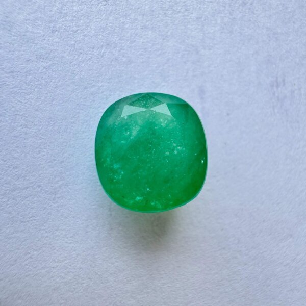 3.88 Carat/ 4.31 Ratti Natural Zambian Emerald/ Panna Gemstone