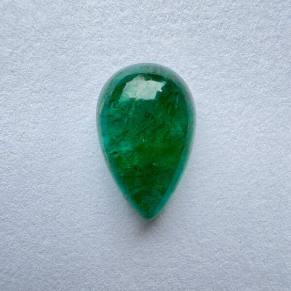 5.74 Carat/ 6.37 Ratti Natural Zambian Cabochon Emerald/ Panna Gemstone
