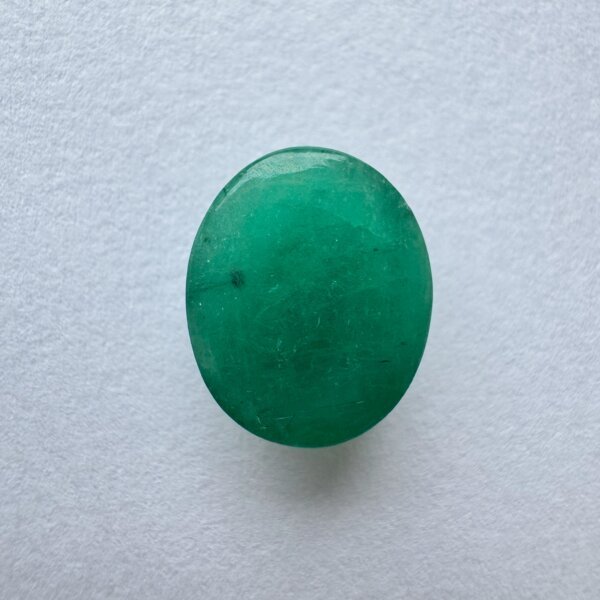8.25 Carat/ 9.15 Ratti Natural Zambian Cabochon Emerald/ Panna Gemstone