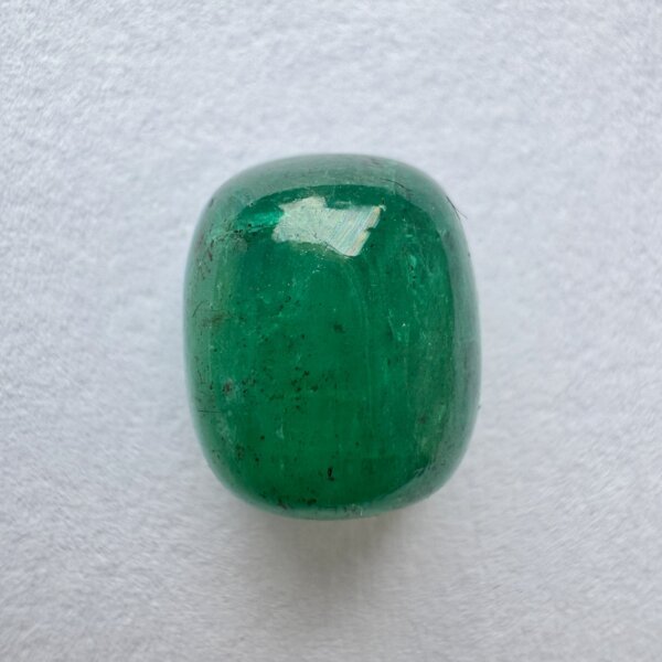 5.95 Carat/ 6.60 Ratti Natural Zambian Cabochon Emerald/ Panna Gemstone