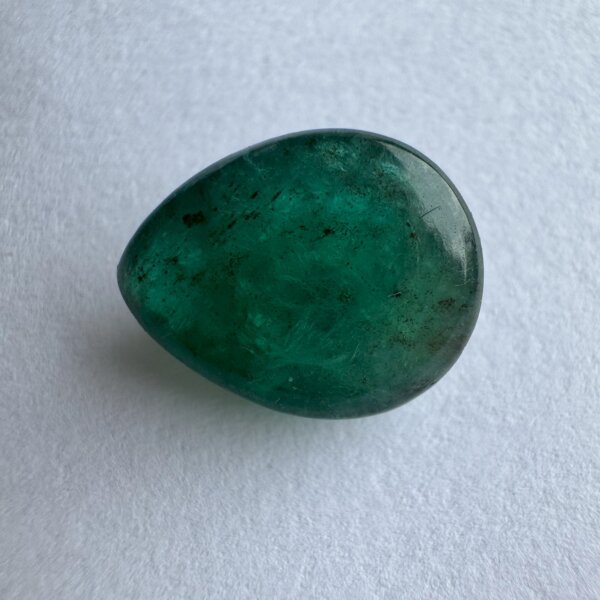 8.39 Carat/ 9.31 Ratti Natural Zambian Cabochon Emerald/ Panna Gemstone