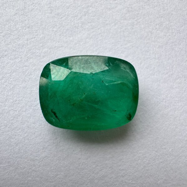7.84 Carat/ 8.70 Ratti Natural Zambian Emerald/ Panna Gemstone
