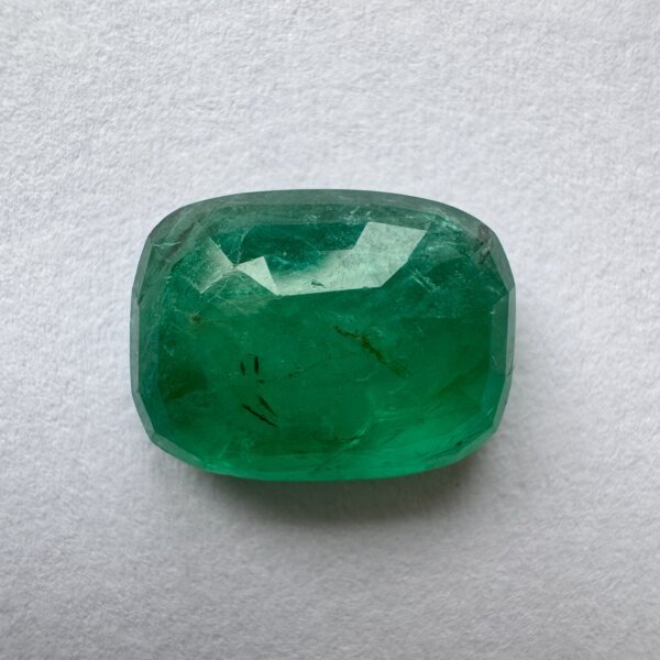 7.84 Carat/ 8.70 Ratti Natural Zambian Emerald/ Panna Gemstone
