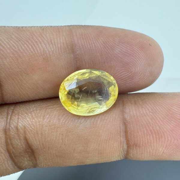 6.15 Carat/ 6.82 Ratti Natural Yellow Sapphire/ Pukhraj Gemstone