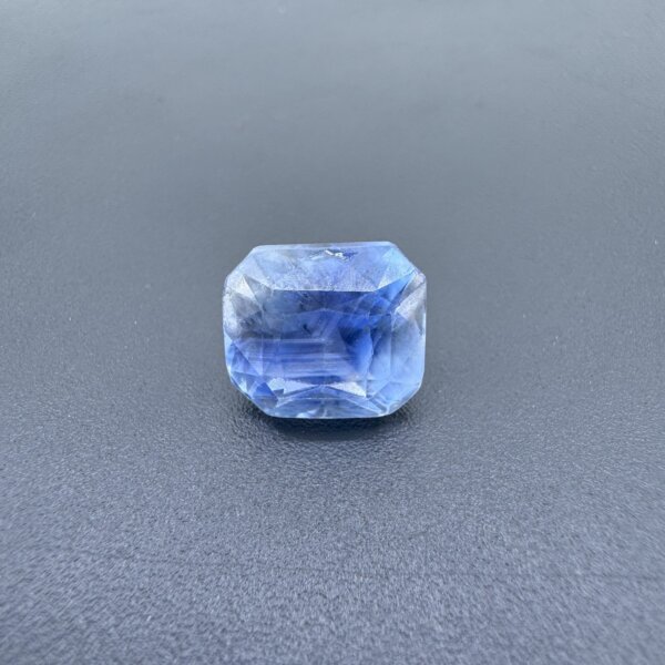 5.57 Carat/ 6.18 Ratti Natural Blue Sapphire/ Neelam Gemstone