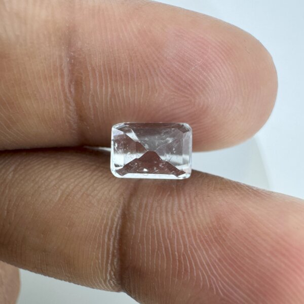 2.93 Carat/ 3.25 Ratti Natural Aquamarine Gemstone