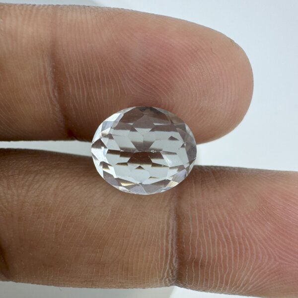 3.64 Carat/ 4.04 Ratti Natural Aquamarine Gemstone