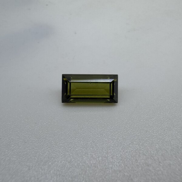 4.28 Carat/ 4.75 Ratti Natural Green Tourmaline Gemstone