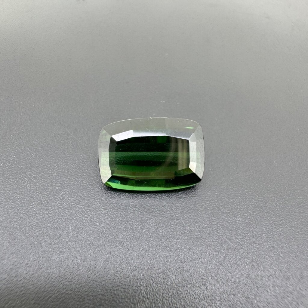 6.75 Carat/ 7.49 Ratti Natural Green Tourmaline Gemstone