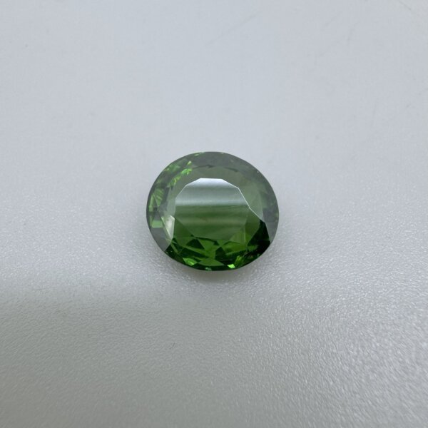 8.32 Carat/ 9.23 Ratti Natural Green Tourmaline Gemstone
