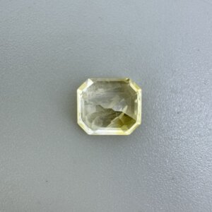 4.03 Carat/ 4.47 Ratti Natural Yellow Sapphire/ Pukhraj Gemstone