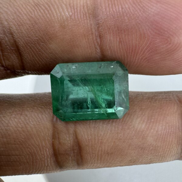 9.97 Carat/ 11.06 Ratti Natural Zambian Emerald/ Panna Gemstone