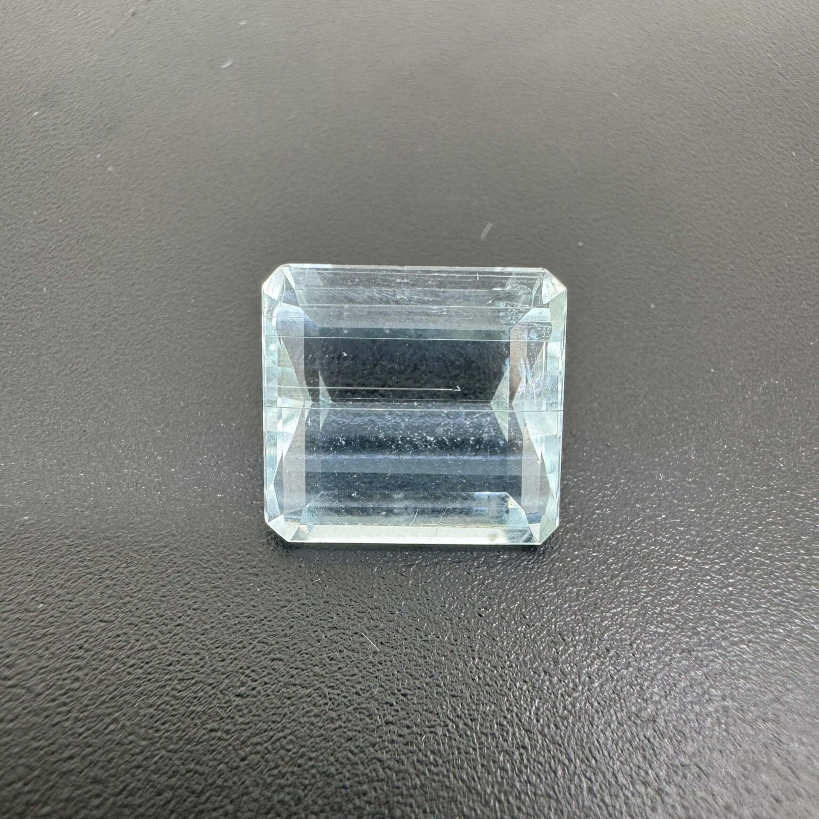 5.68 Carat/ 6.30 Ratti Natural Aquamarine Gemstone